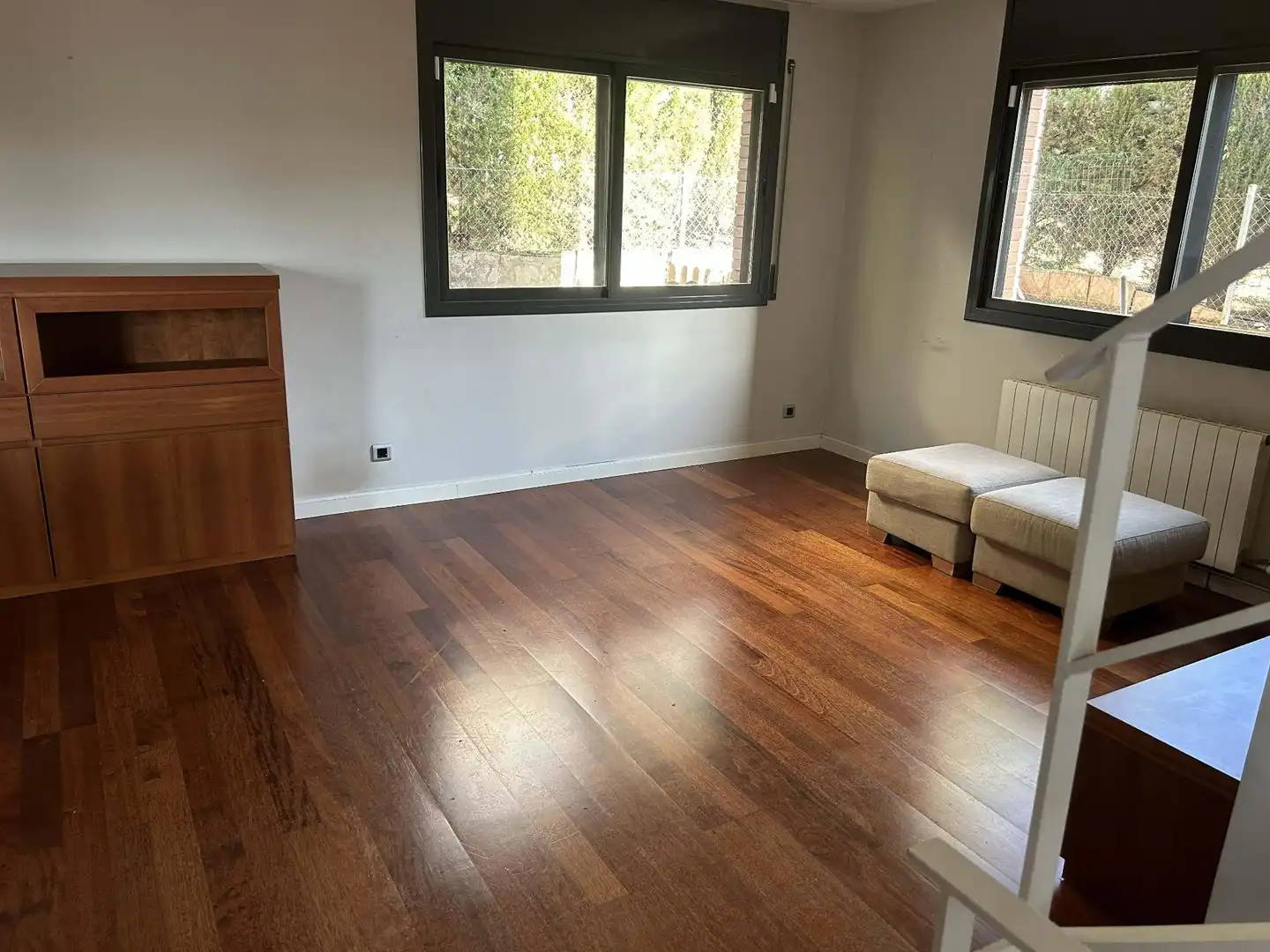 Sala de estar de Casa o chalet en venta en Rubí con Calefacción, Jardín privado y Parquet