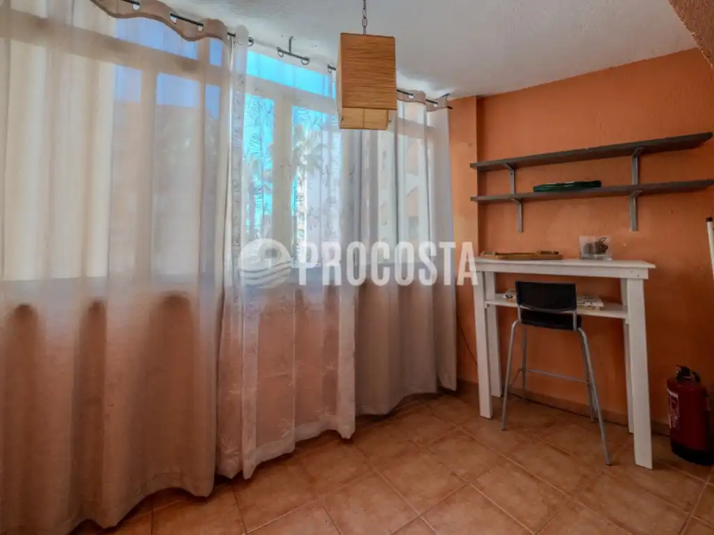 Piso en venta en Calle Dr Alvarez, Almuñecar Centro