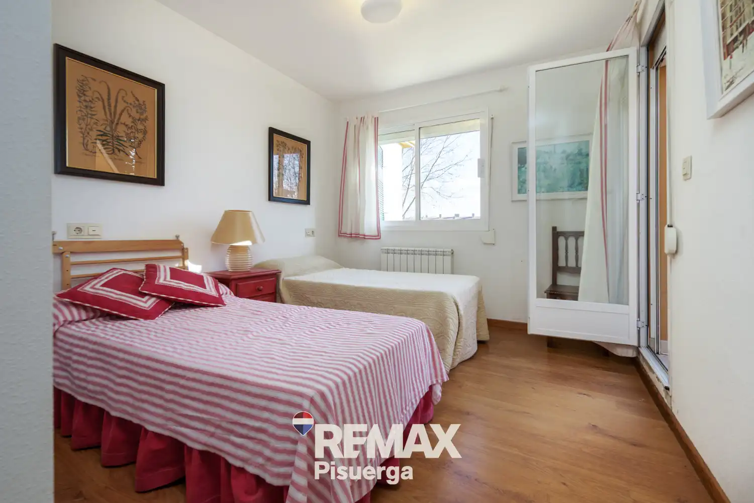 Habitación de Casa o chalet en venta en Simancas con Calefacción, Terraza y Trastero