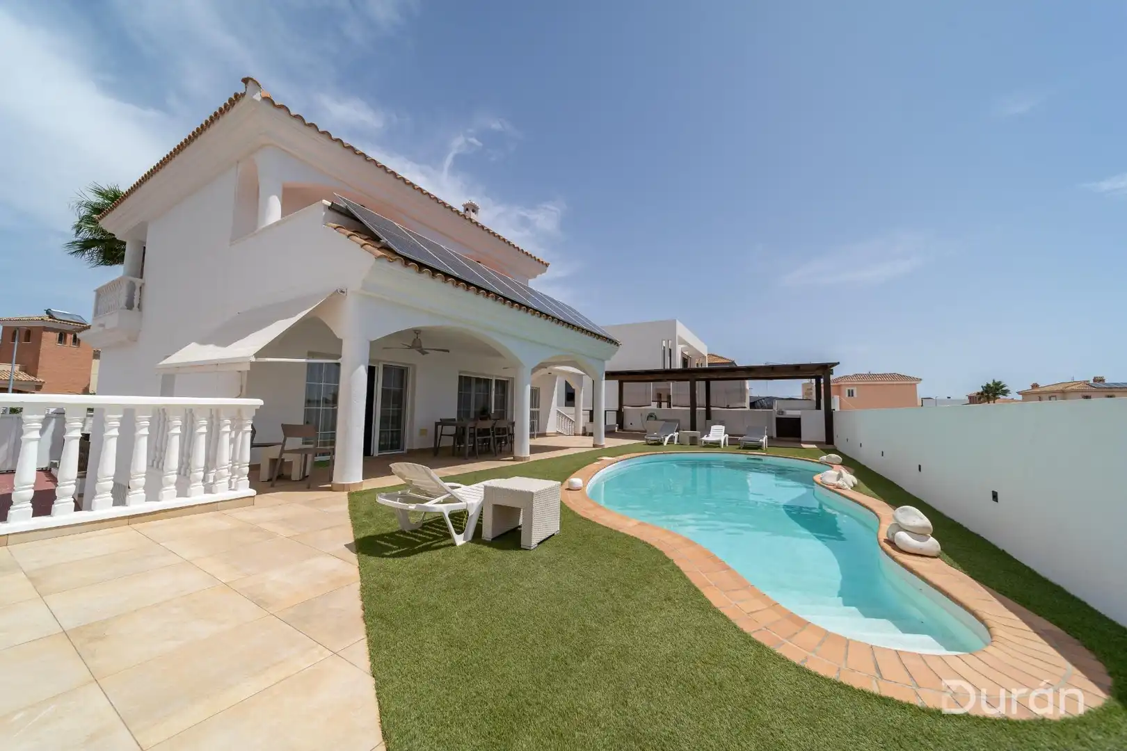 Piscina de Casa o chalet en venta en El Ejido con Aire acondicionado, Jardín privado y Terraza