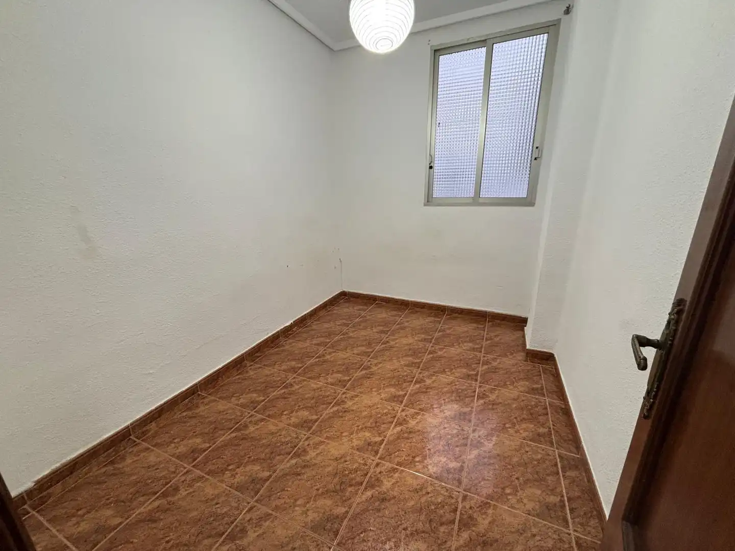 Schlafzimmer von Wohnung zur Miete in Valencia mit Klimaanlage, Möbliert und Waschmaschine