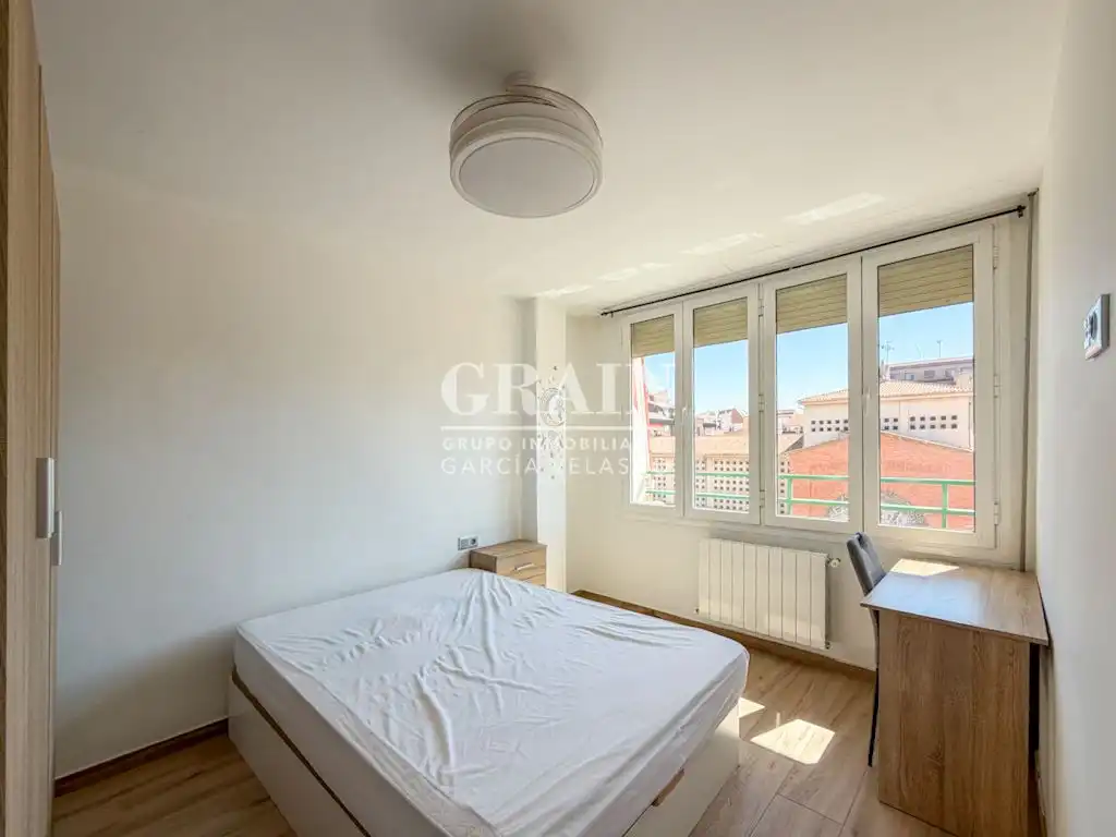 Piso con terraza en venta en Ensanche - Franciscanos, imagen 8