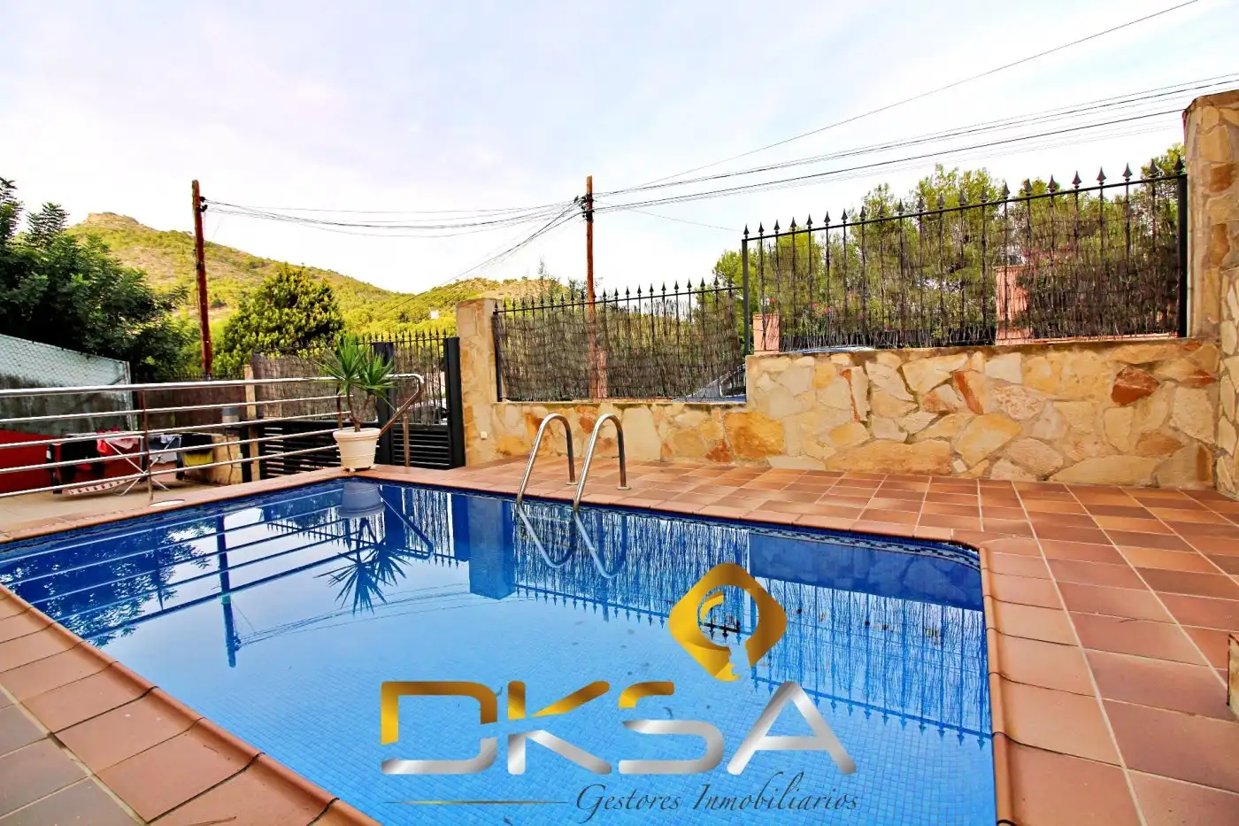 Vista exterior de Casa o xalet en venda en Benicasim / Benicàssim amb Aire condicionat, Calefacció i Jardí privat