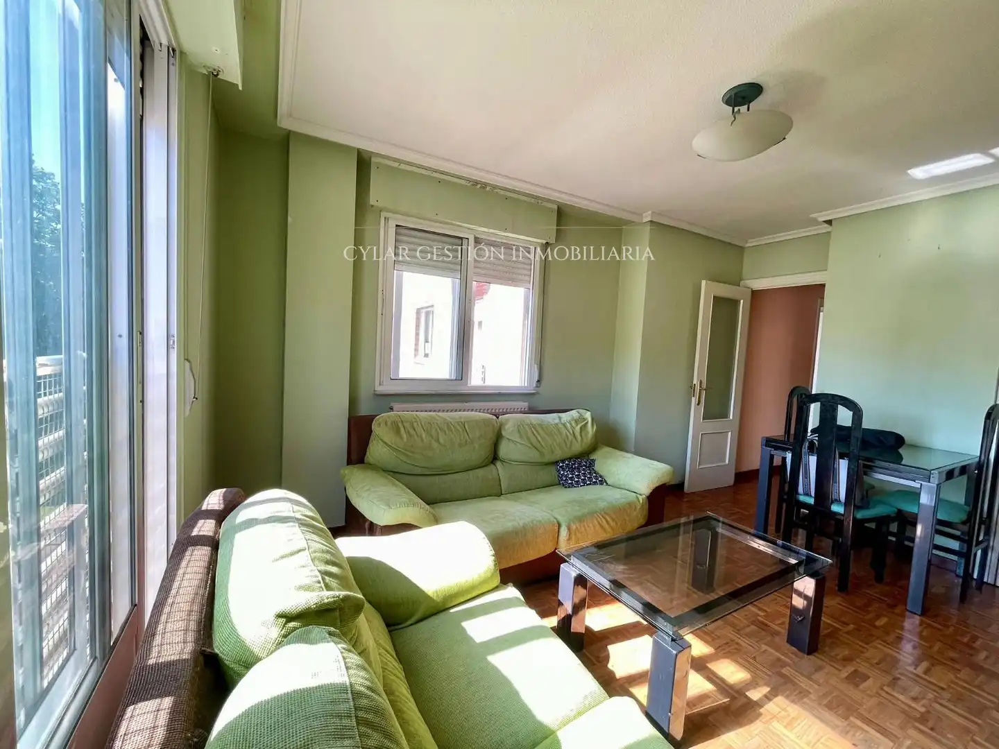 Sala de estar de Piso en venta en Salamanca con Calefacción, Terraza y Amueblado