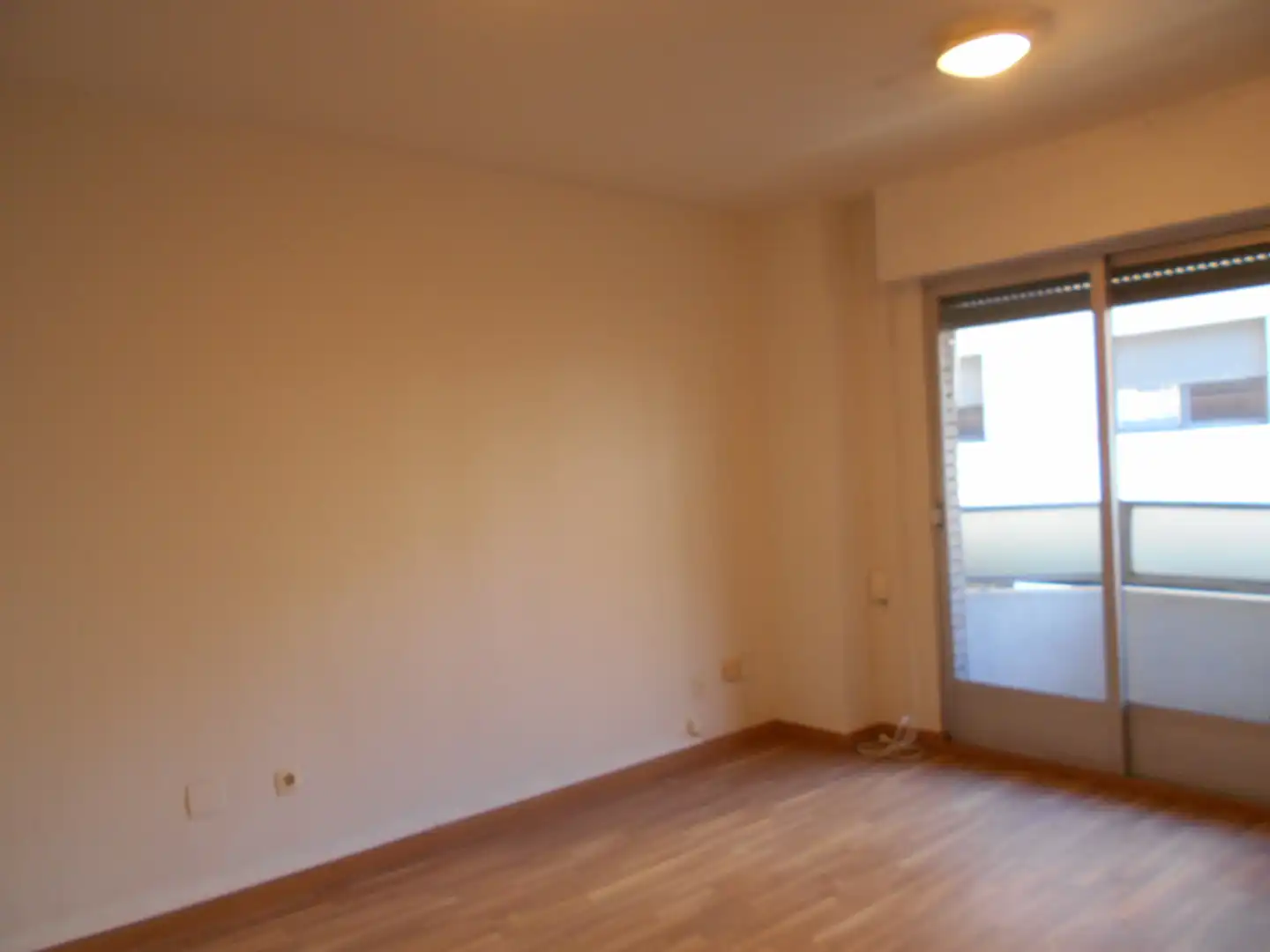 Schlafzimmer von Büro zur Miete in Ciudad Real mit Klimaanlage und Heizung
