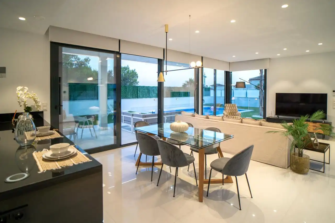 Villa avec piscine à vendre à Golf Bahía, imagen 5