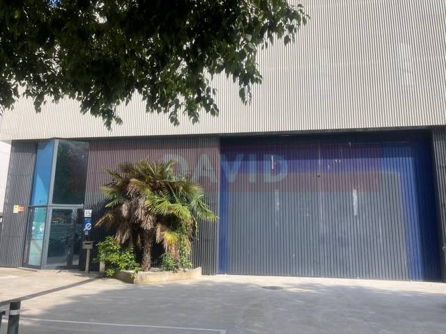 Nave industrial en Alquiler en Calle Jose Agustin Goytisolo,De en Granvia LH