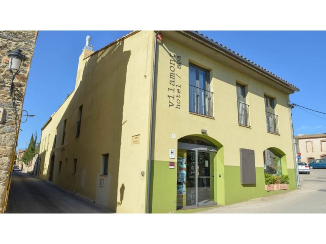 Exterior view of Building for sale in Garriguella