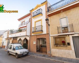 Vista exterior de Casa adosada en venda en Güevéjar amb Parquet i Terrassa