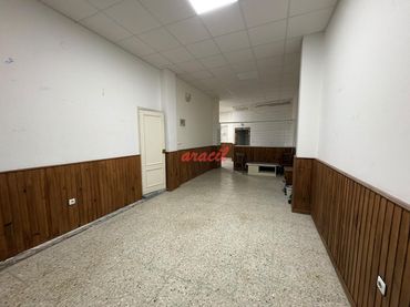 Gewerbefläche zur Miete in Universidad
