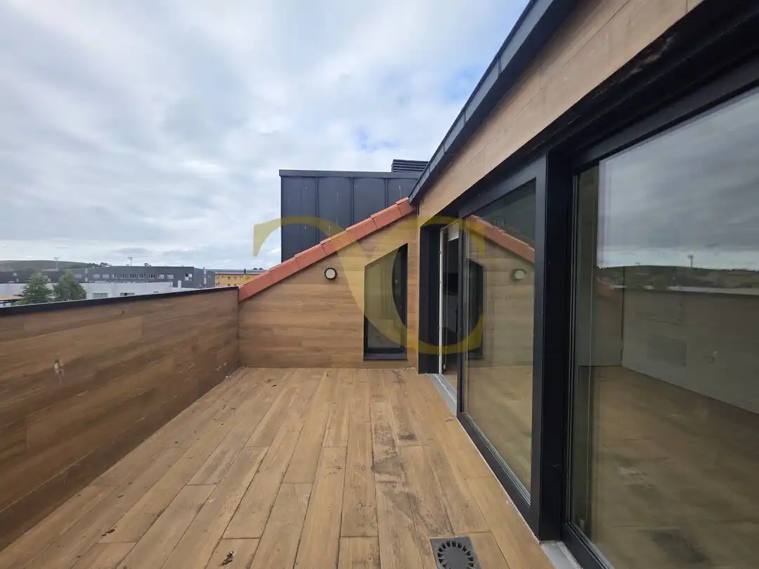 Terrasse von Dachboden zum Verkauf in Llanes mit Heizung, Privatgarten und Terrasse