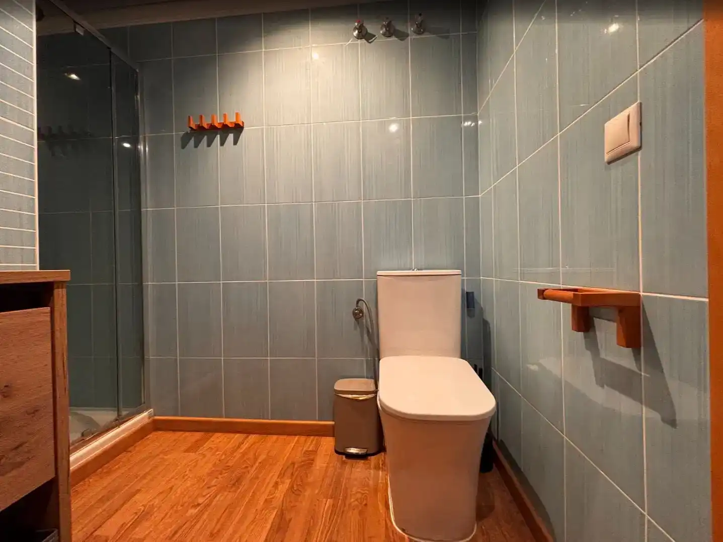 Bathroom of Flat for sale in Pedreguer  with Air Conditioner