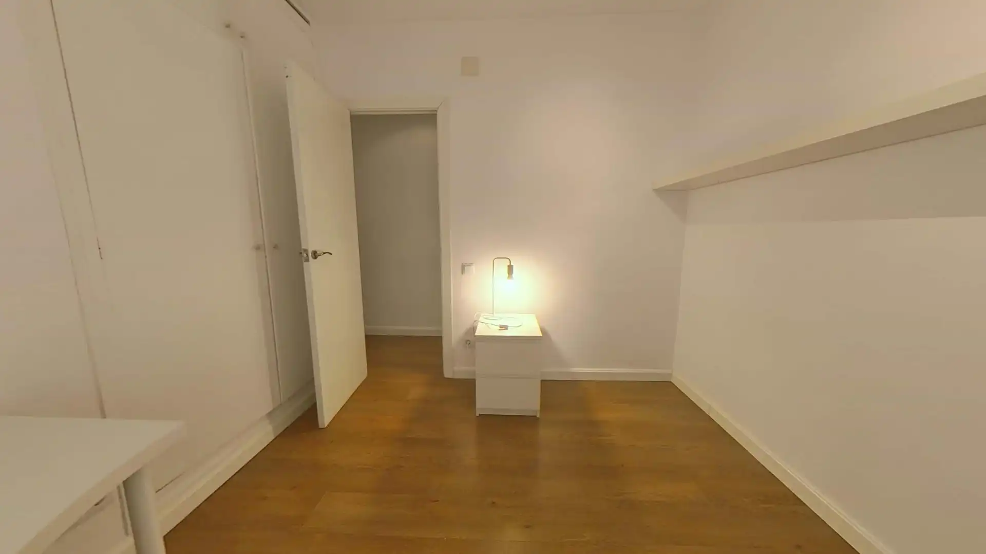 Bedroom of Attic for rent in Esplugues de Llobregat  with Air Conditioner, Heating and Terrace