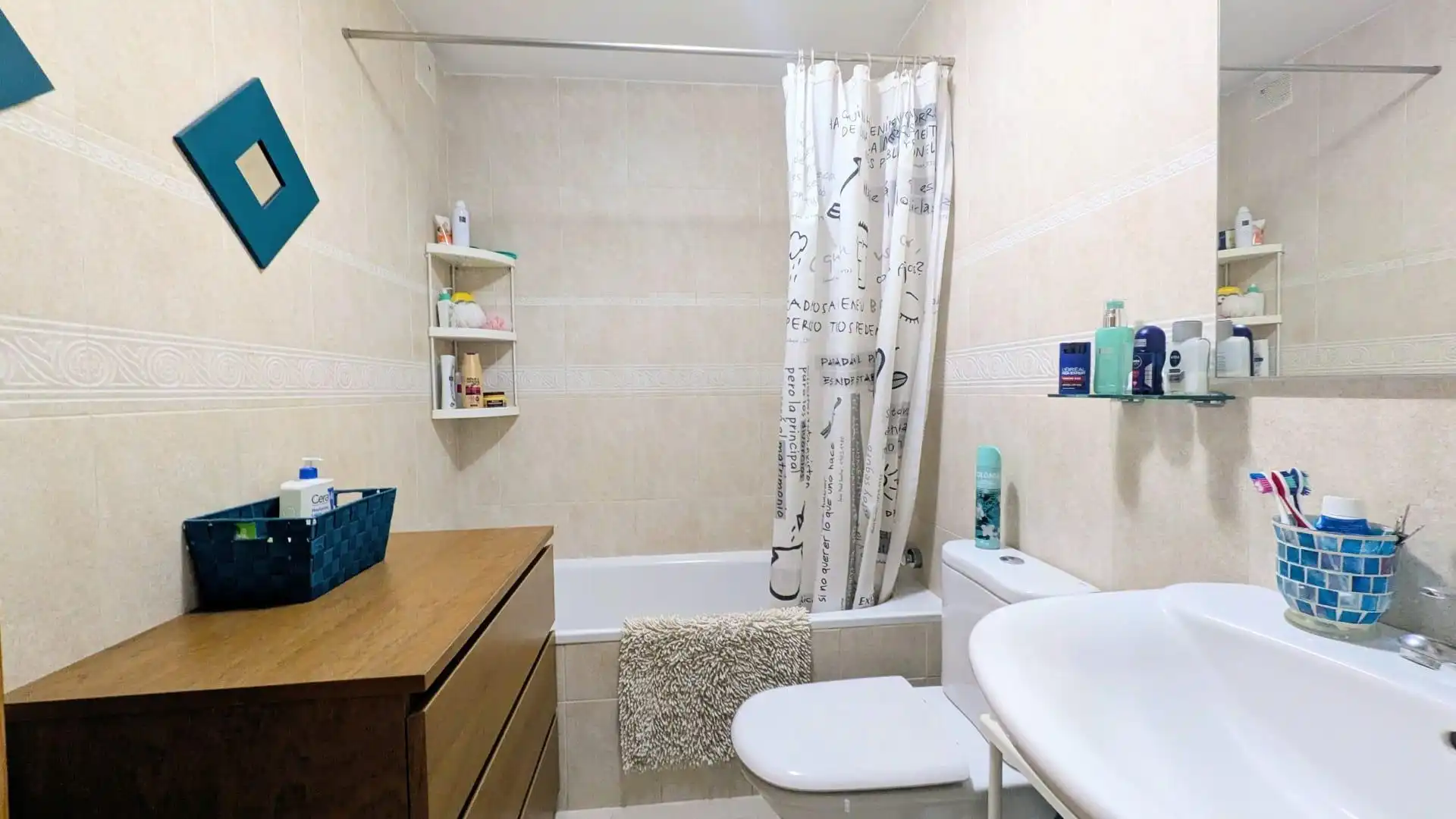 Bathroom of Flat for sale in Fuengirola  with Air Conditioner, Heating and Terrace