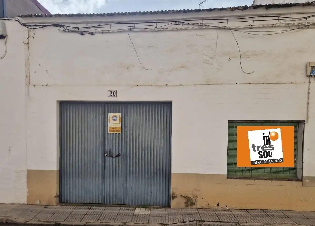 Local comercial en venda a Villanueva de la Serena, imagen 2