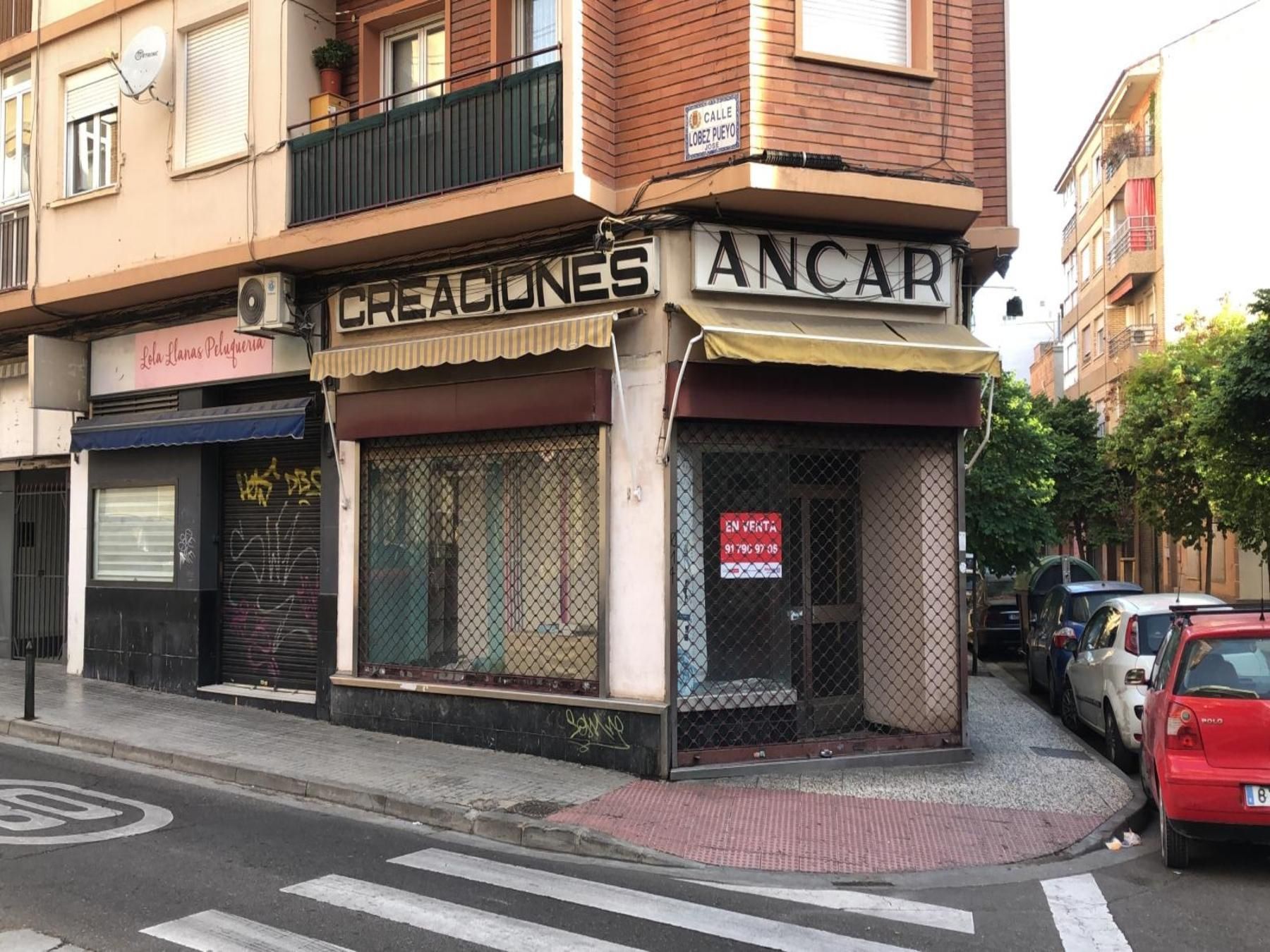 Premises for sale in Barrio Torrero