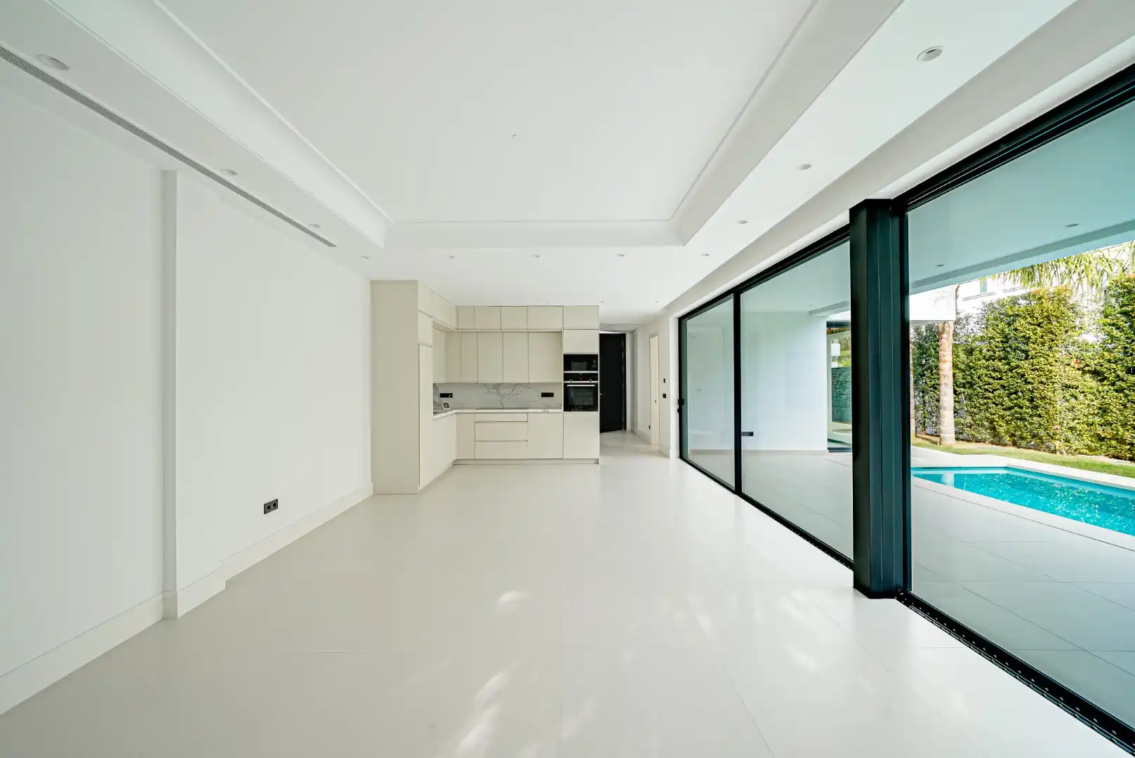 Chalet con piscina en venta en Milla de Oro, imagen 2