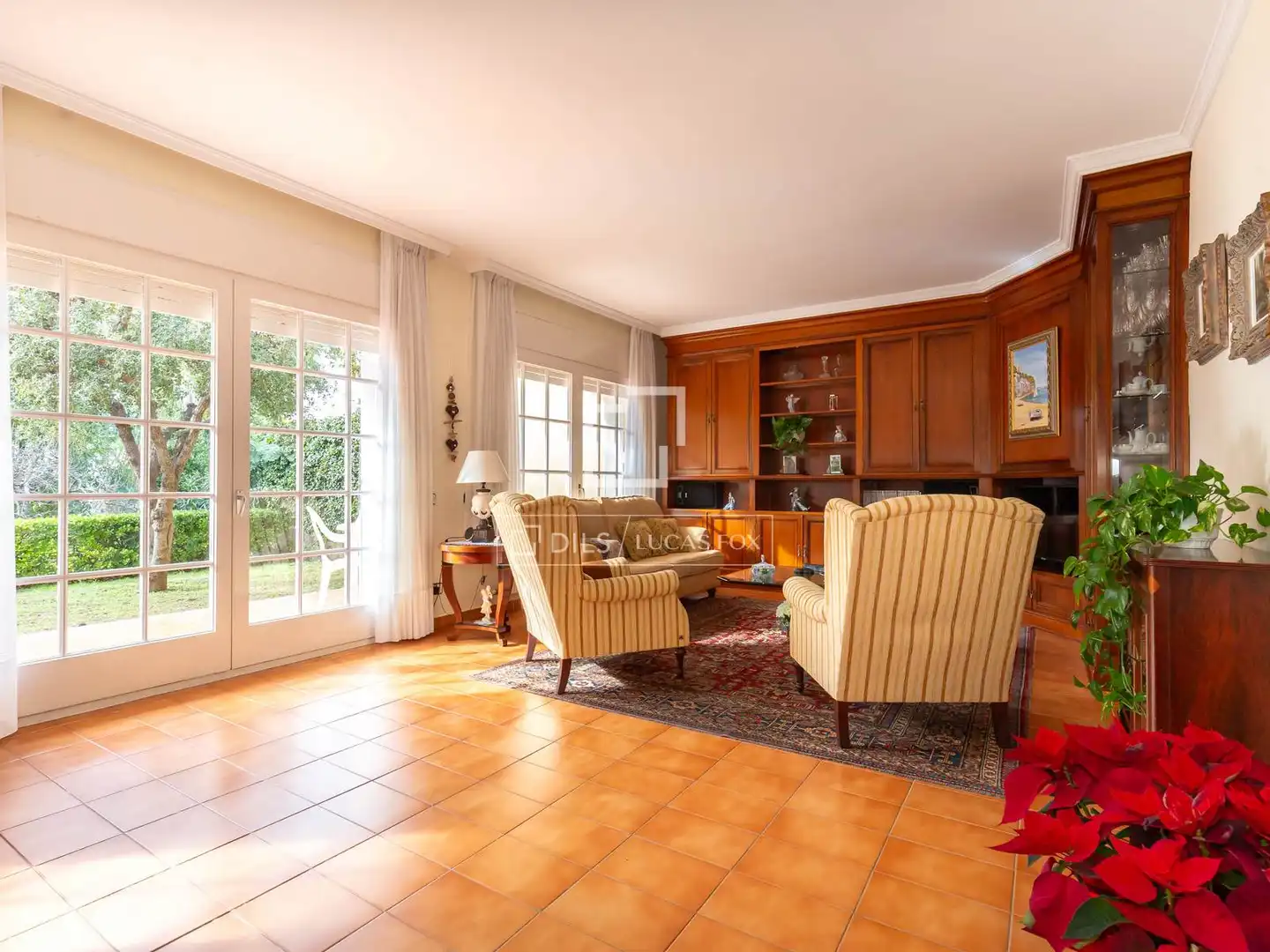 Sala d'estar de Casa o xalet en venda en Sant Just Desvern amb Calefacció, Jardí privat i Terrassa