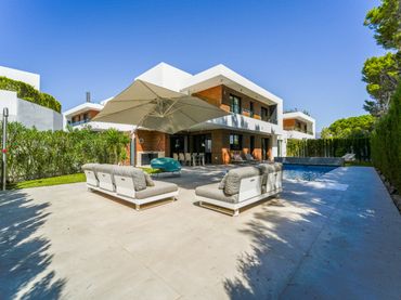 Villa mit Balkon zum Verkauf in L'Albir