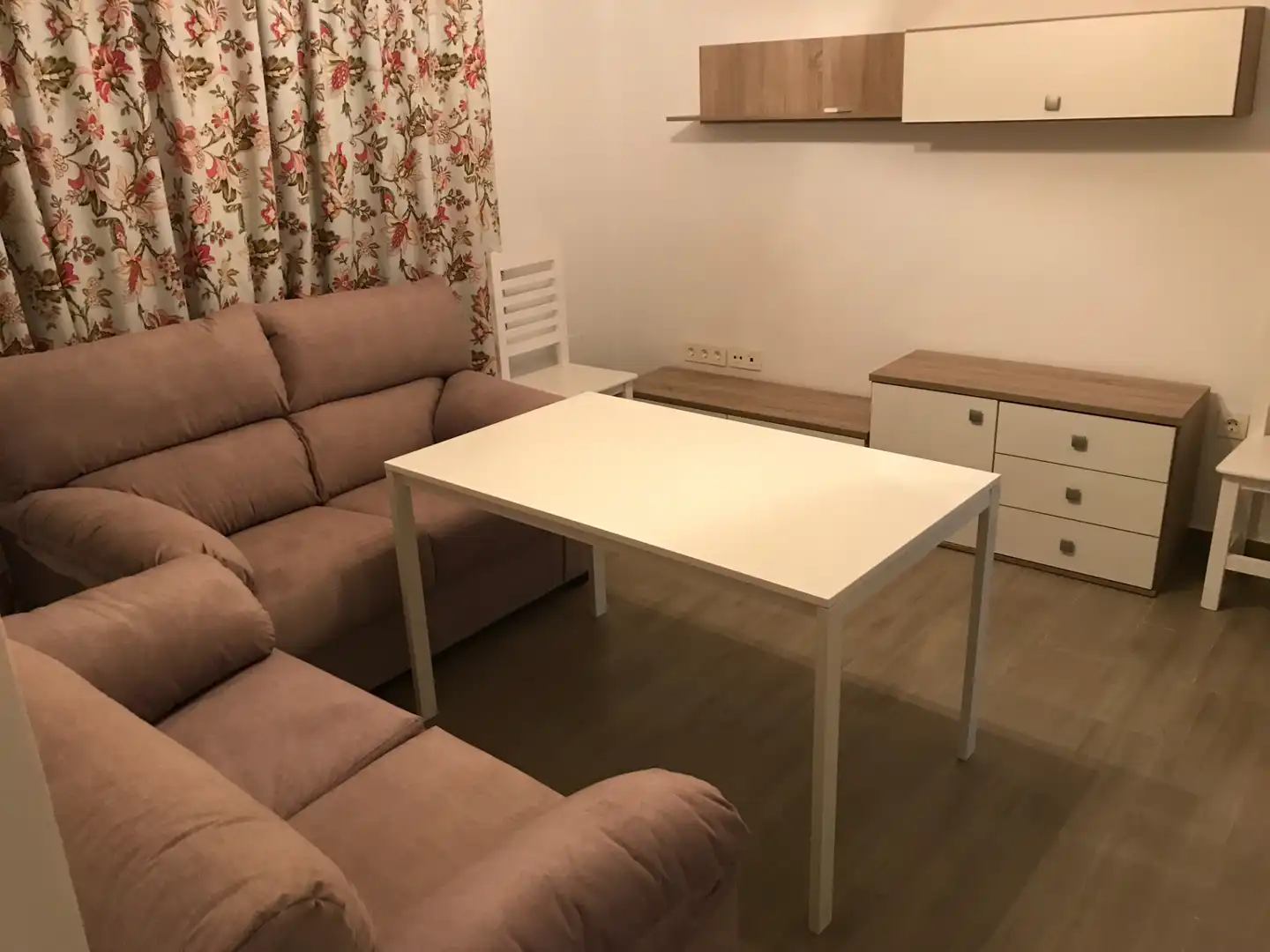 Living room of Flat for sale in Sevilla  with Air Conditioner, Heating and Terrace