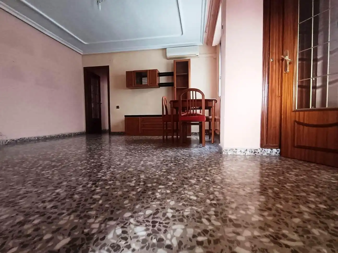 Wohnzimmer von Wohnung zum Verkauf in Cieza mit Klimaanlage und Balkon