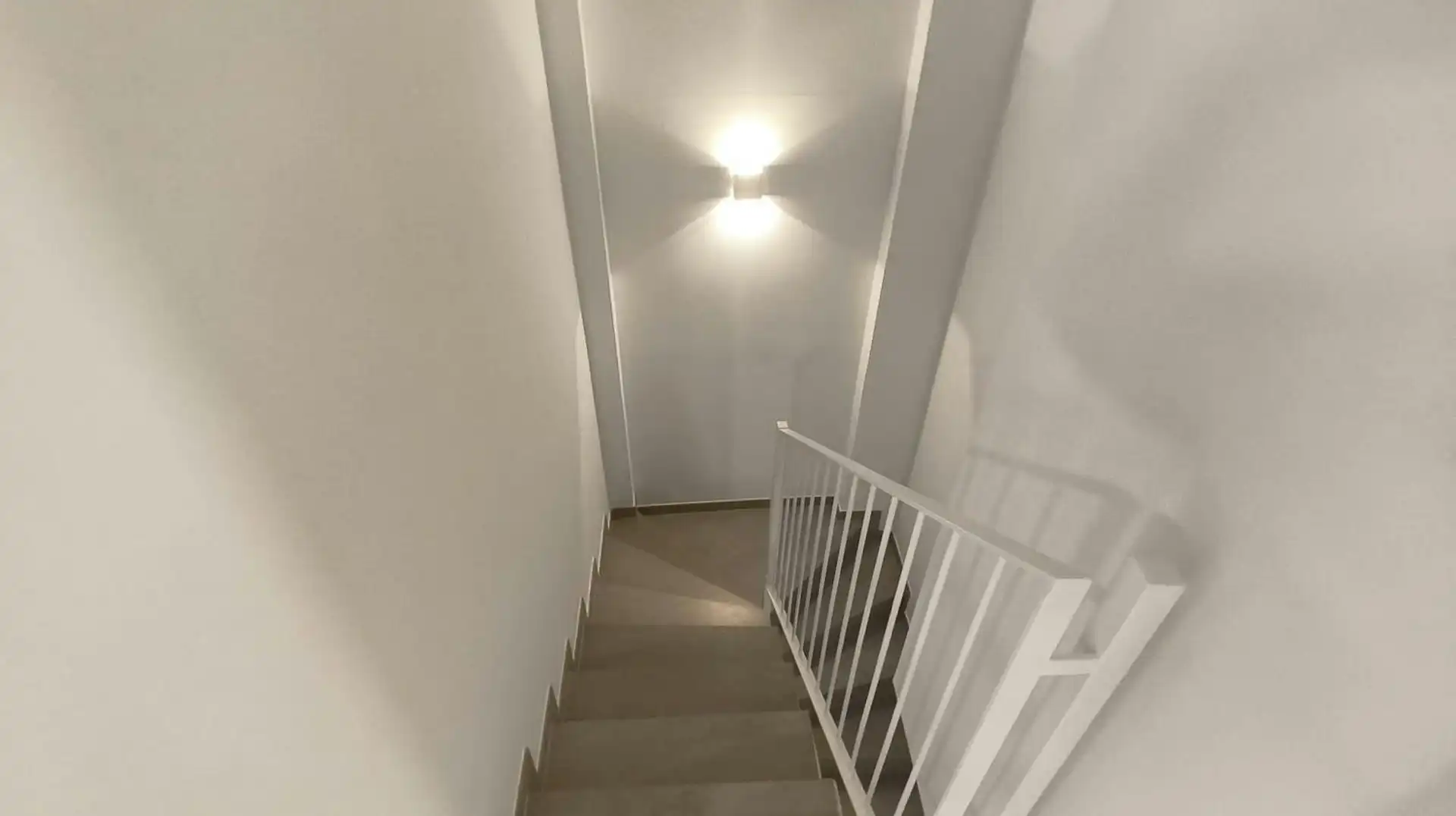 Wohnung zur Miete in Valencia mit Klimaanlage, Heizung und Privatgarten