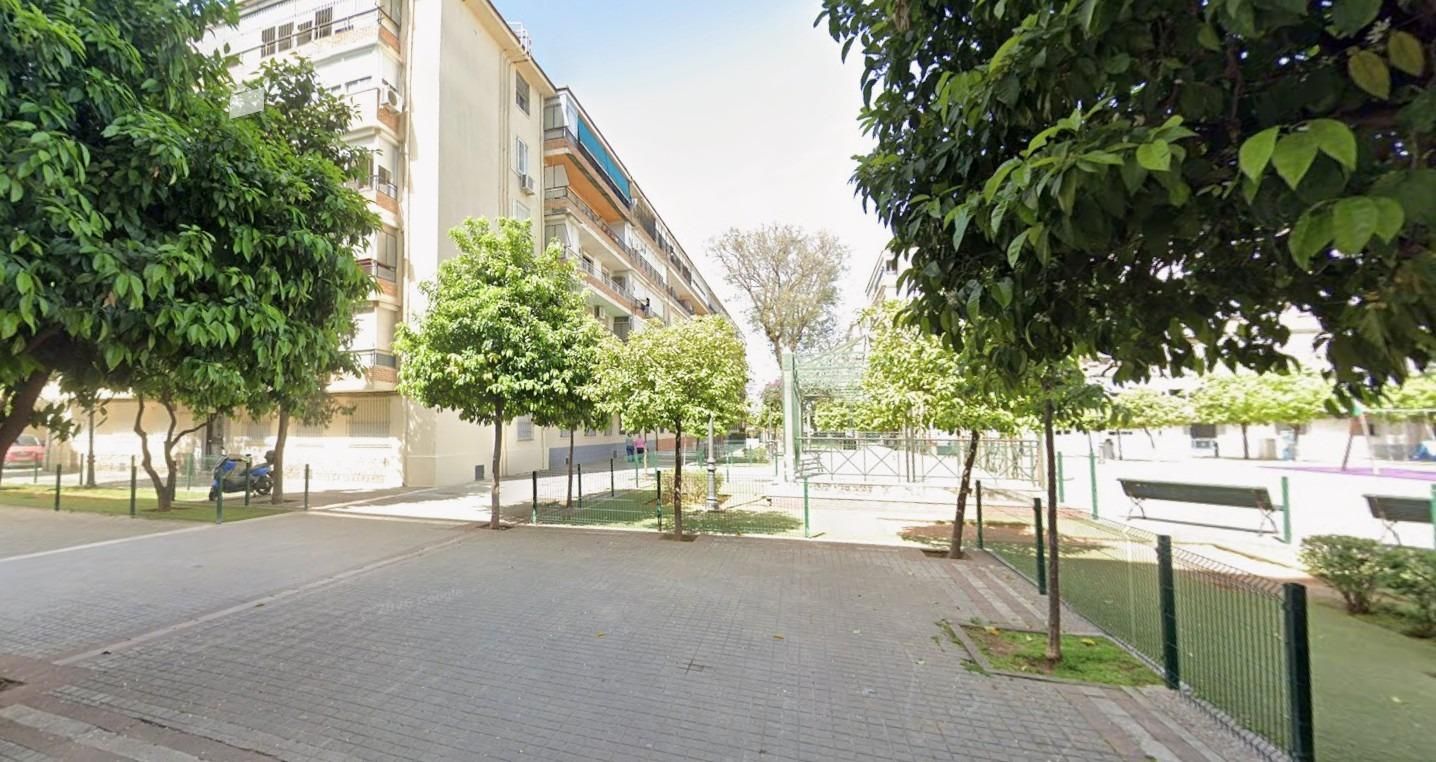 Vista exterior de Apartamento en venta en  Sevilla Capital