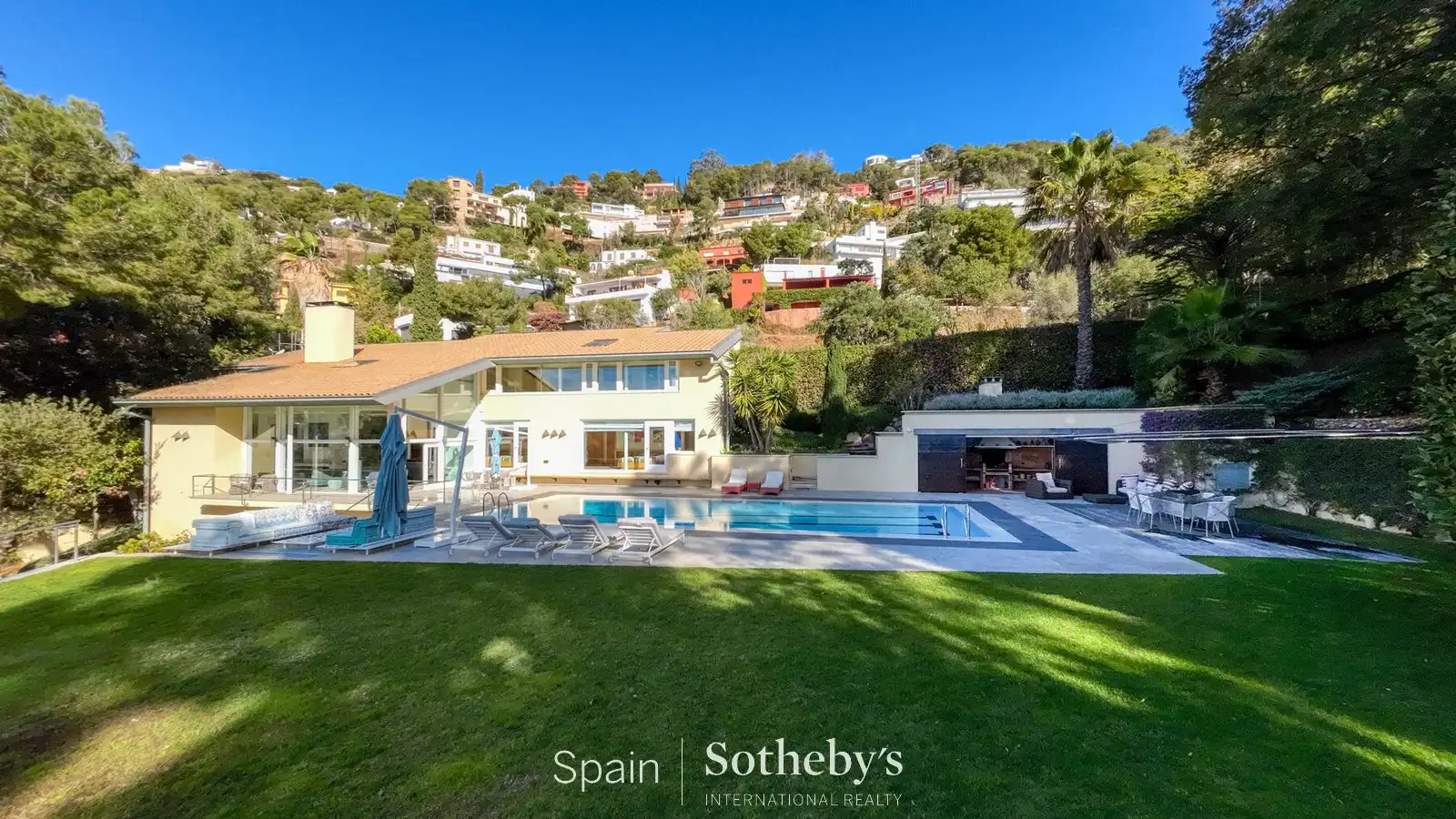 Casa con piscina in vendita a Carrer Clavells, imagen 2