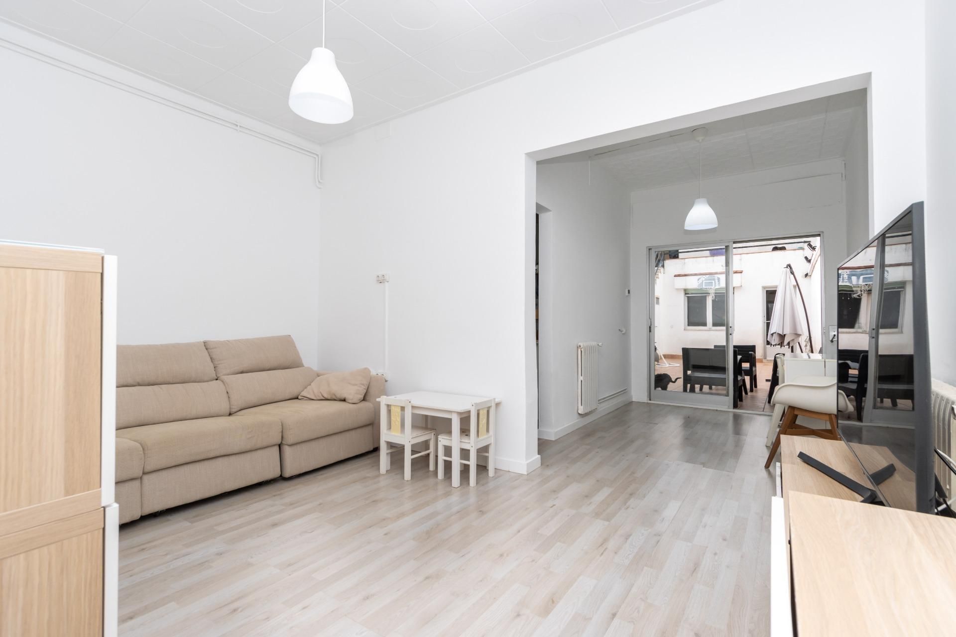 Living room of House or chalet for sale in Terrassa  with Heating, Parquet flooring and Terrace