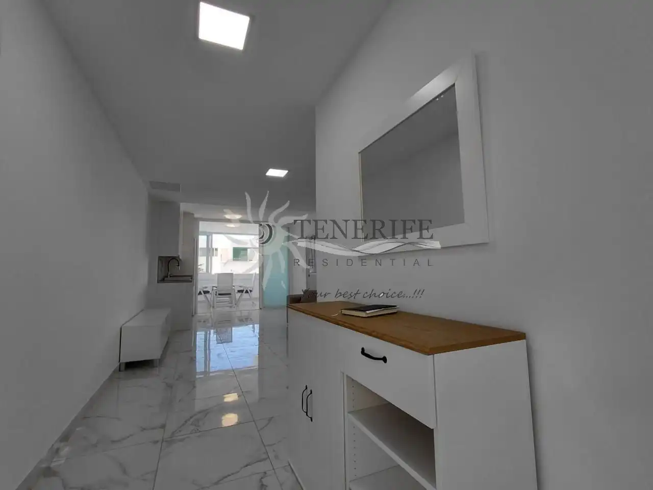 Planta baja en venta en Arona con Aire acondicionado, Terraza y Amueblado