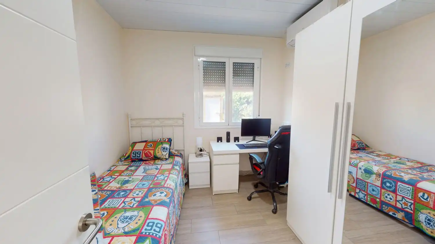 Dormitori de Casa o xalet en venda en Alcalá de Guadaira