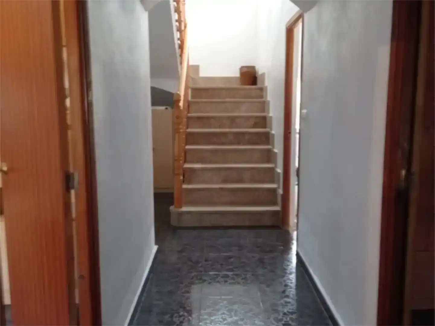 Piso en venta en Yeste con Jardín privado, Trastero y Amueblado