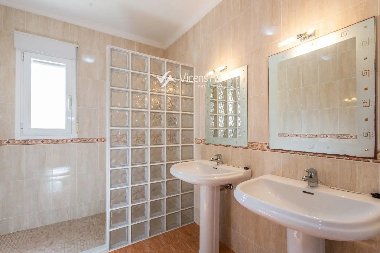 Bathroom of Houses for sale in Jávea / Xàbia  with Heating