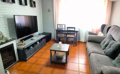 Living room of Flat for sale in La Línea de la Concepción  with Air Conditioner