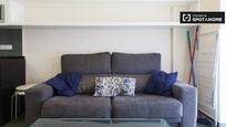 Living room of Flat to rent in  Madrid Capital  with Air Conditioner, Heating and Balcony