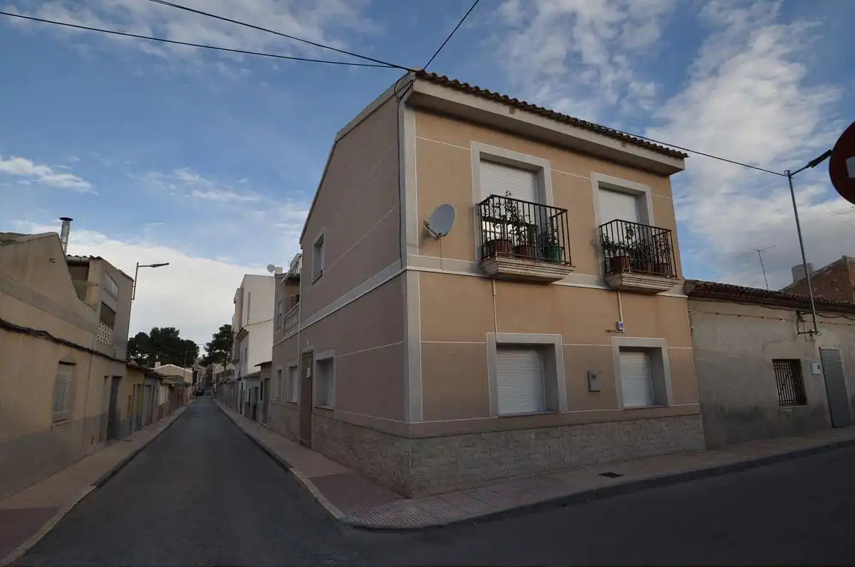 Casa a schiera con terrazza in vendita a El Pinós / Pinoso, imagen 2
