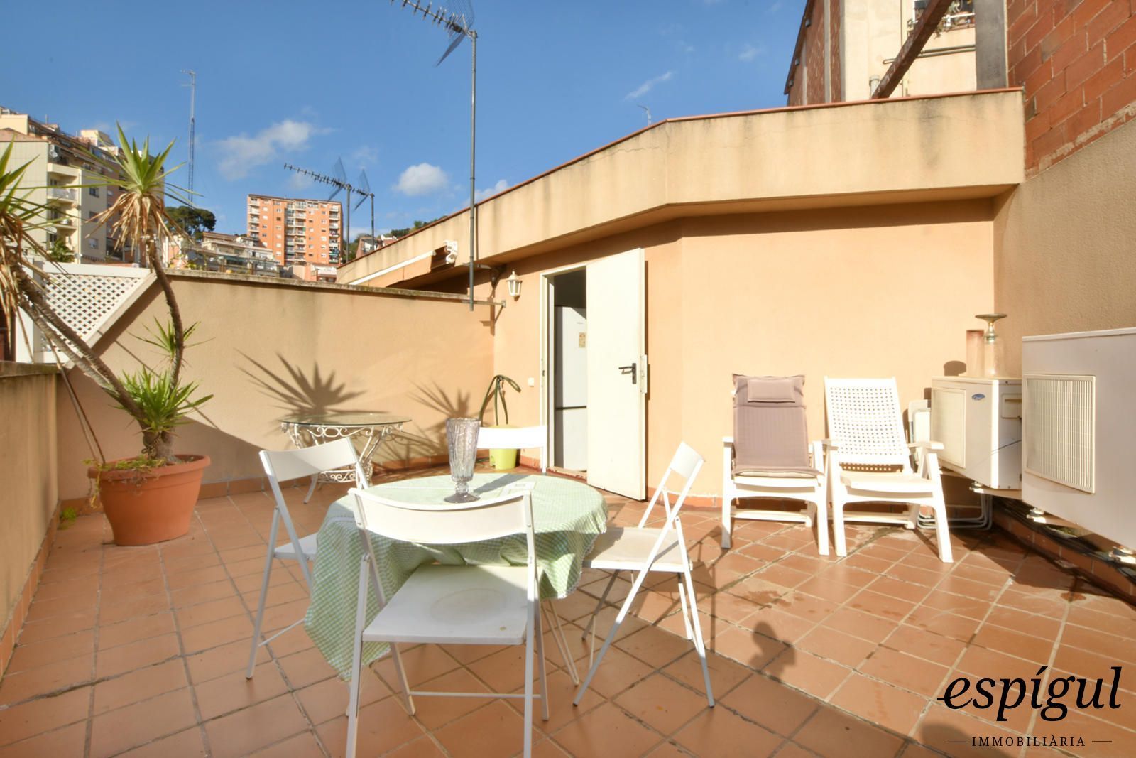 Terrace of Single-family semi-detached for sale in  Barcelona Capital  with Air Conditioner, Heating and Terrace