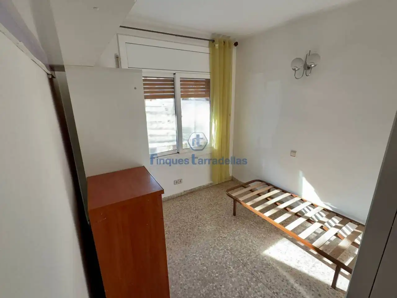 Schlafzimmer von Wohnung zum Verkauf in Pineda de Mar mit Klimaanlage und Balkon