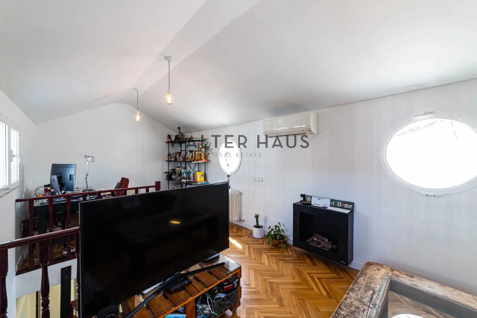 Sala de estar de Dúplex en venta en Madrid con Aire acondicionado, Calefacción y Horno