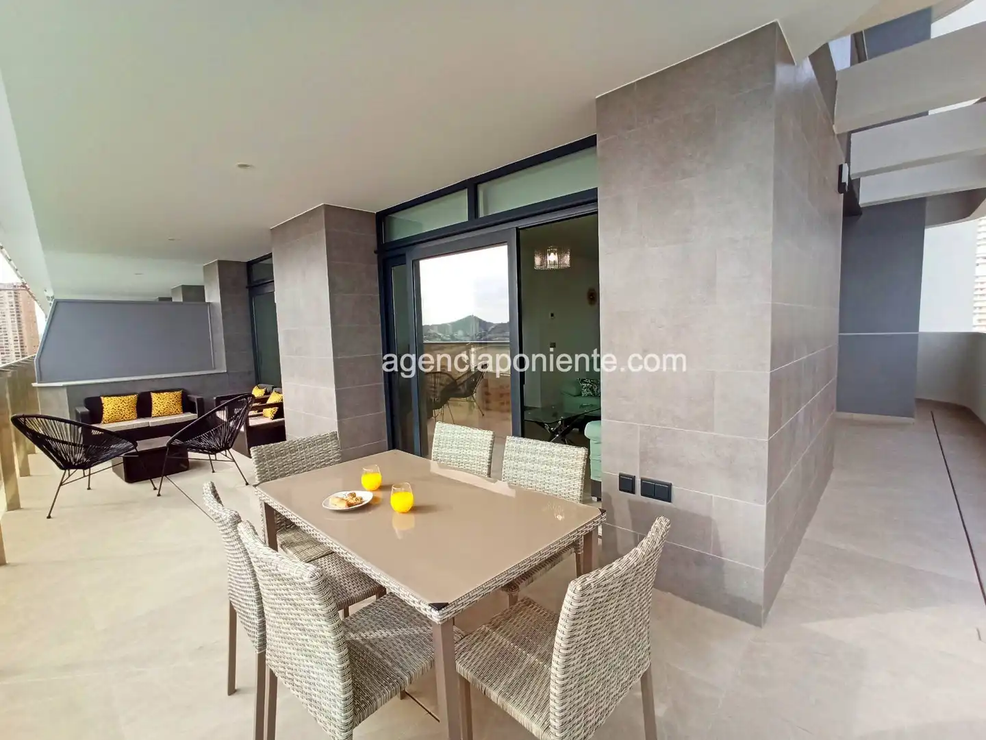 Terrace of Flat for rent in Benidorm  with Air Conditioner, Terrace and Furnished