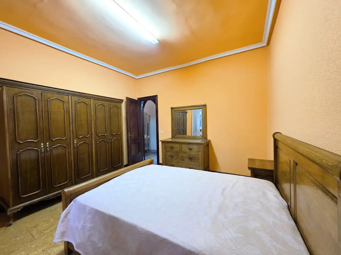 Schlafzimmer von Einfamilien-Reihenhaus zum Verkauf in Siero mit Heizung, Abstellraum und Möbliert