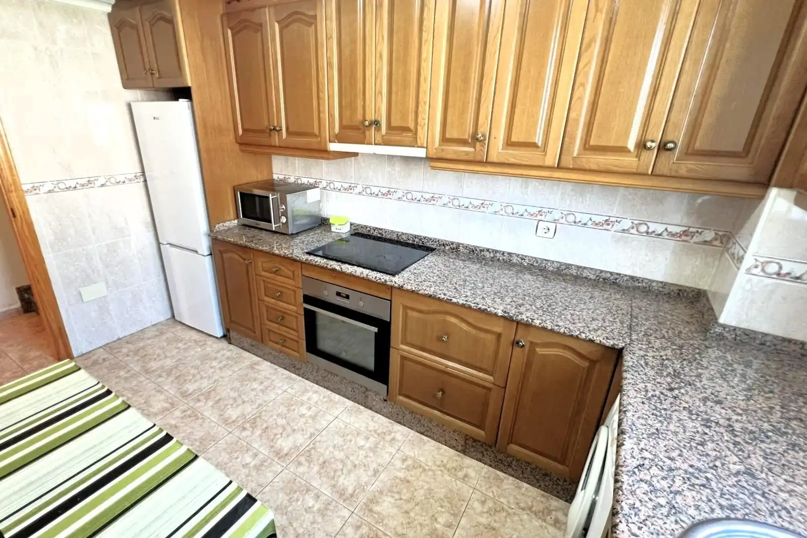 Casa pareada con jardín en venta en Calle C. Meridiano 4, imagen 24