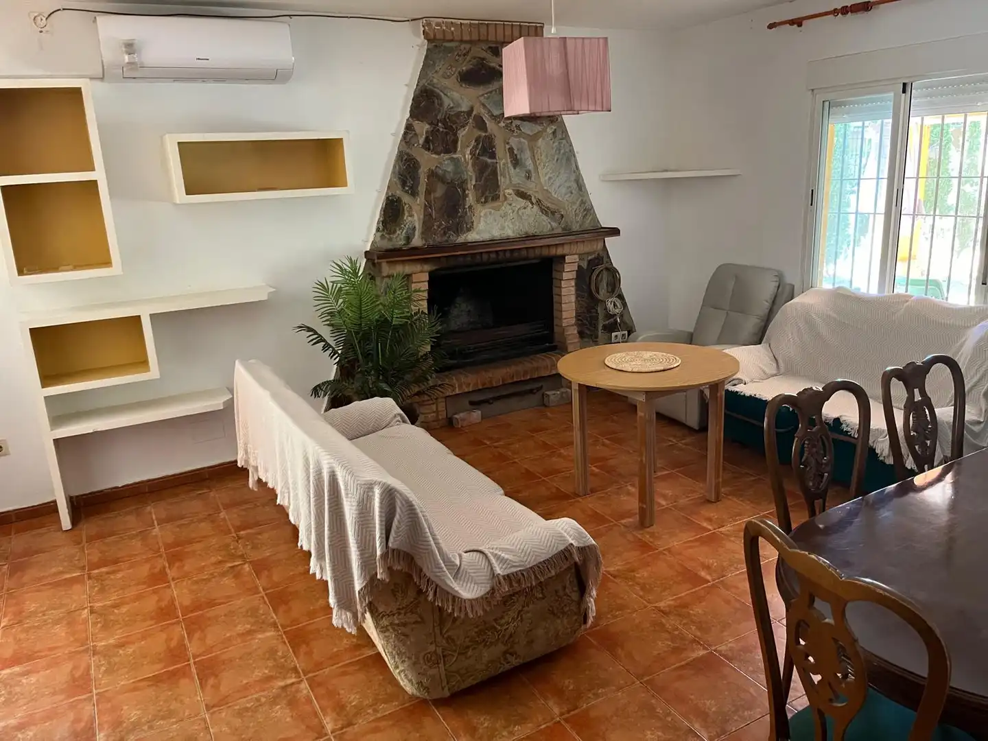 Sala de estar de Casa o chalet en venta en Villarrobledo con Aire acondicionado, Jardín privado y Terraza