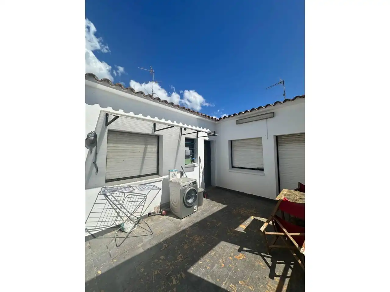 Vista exterior de Piso en venta en Cubelles con Terraza, Amueblado y Balcón