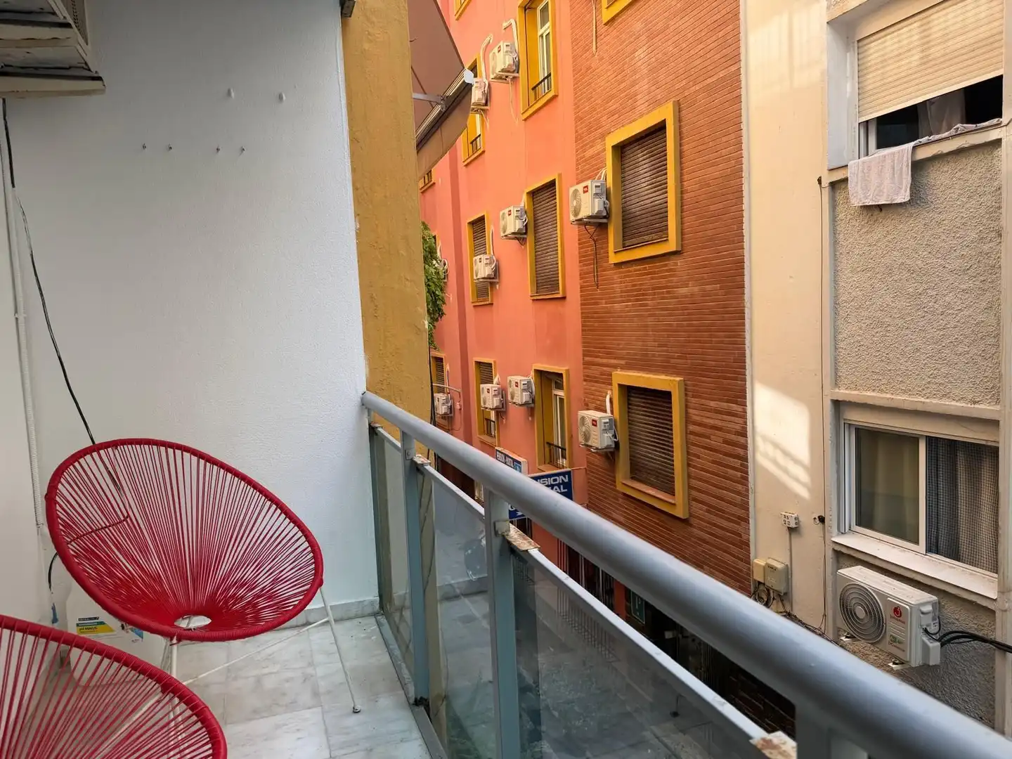 Terrasse von Wohnung zur Miete in Torremolinos mit Klimaanlage, Terrasse und Möbliert
