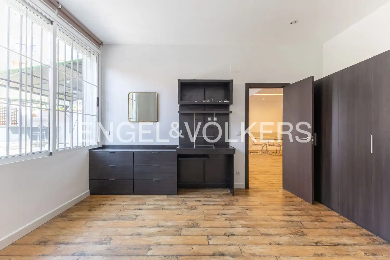 Bedroom of Flat for rent in Valencia  with Air Conditioner, Heating and Terrace