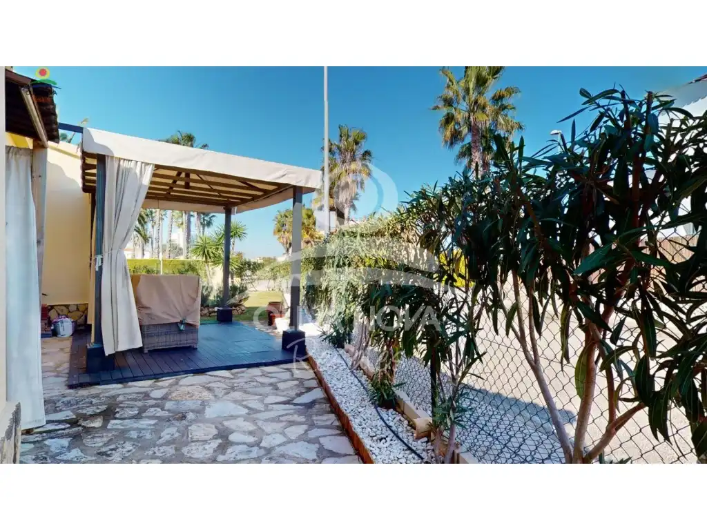 Jardín de Casa o chalet en venta en Oliva con Jardín privado