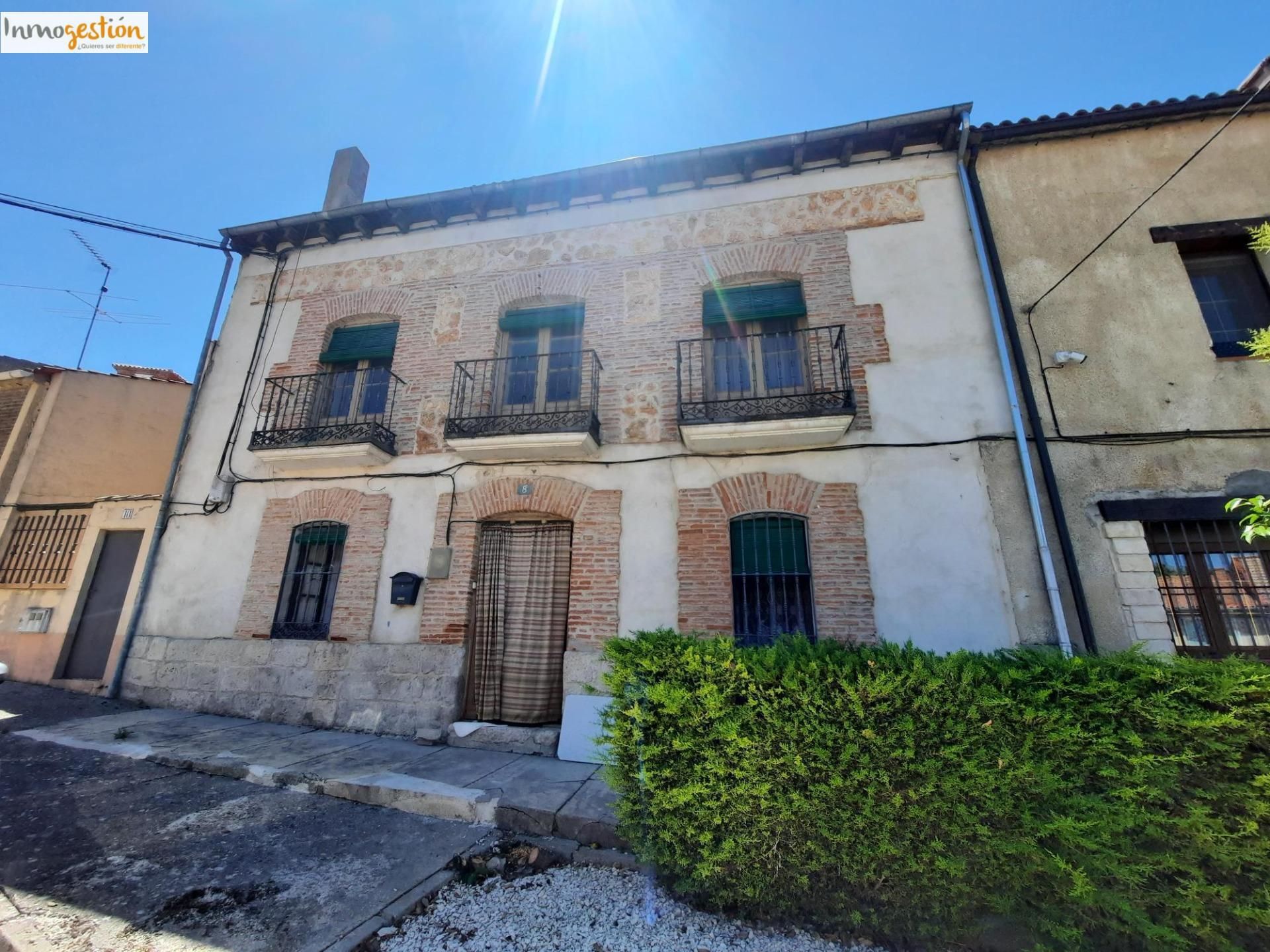 Exterior view of House or chalet for sale in Villavaquerín