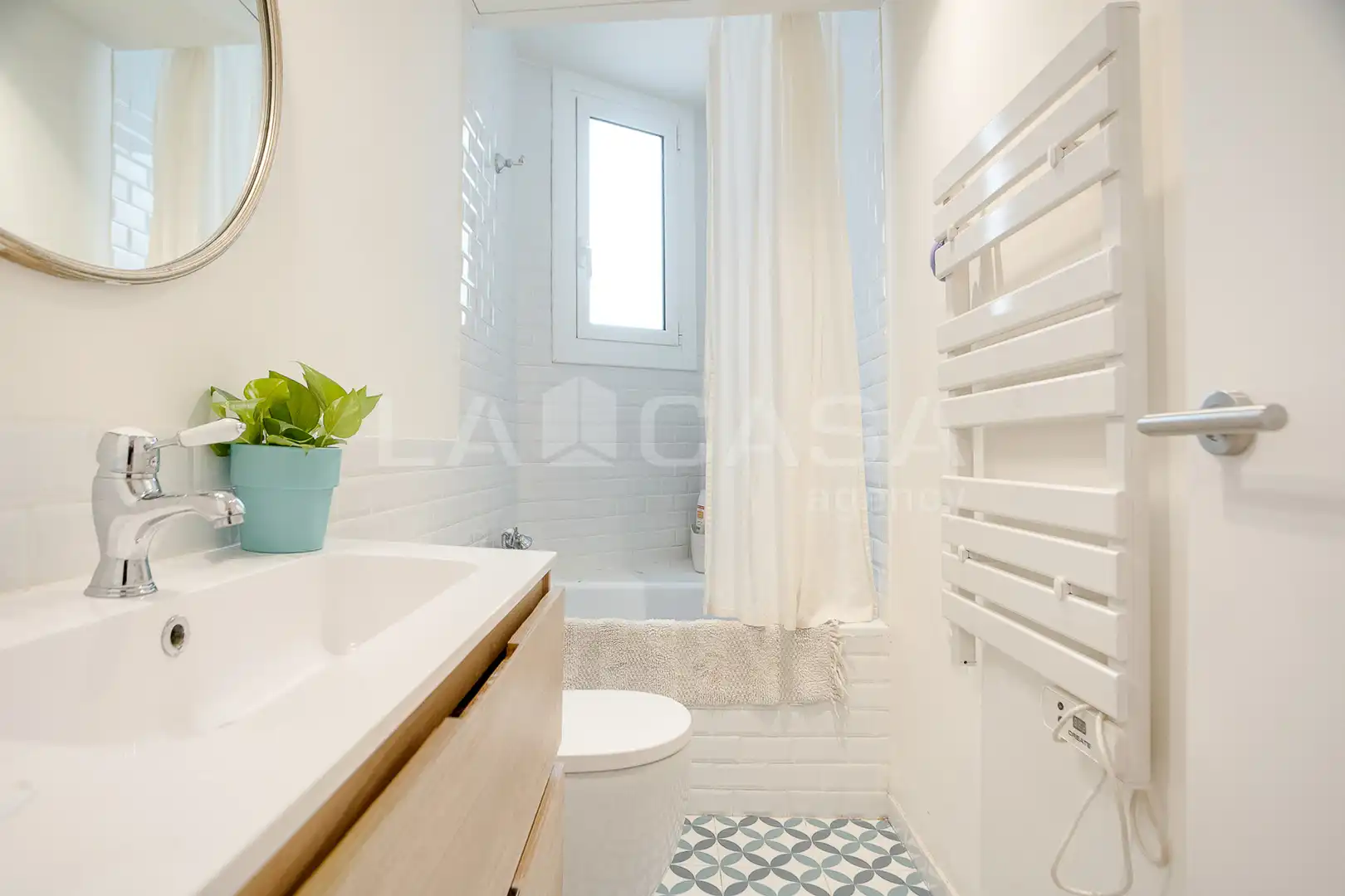 Baño de Ático en venta en Barcelona con Aire acondicionado, Calefacción y Parquet