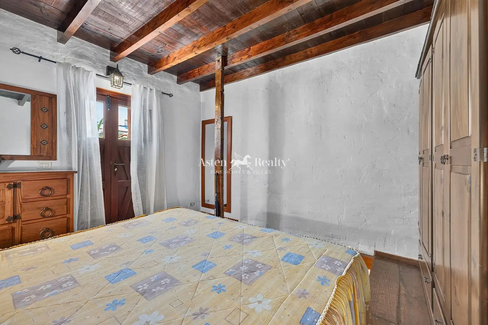 Bedroom of Houses for sale in Guía de Isora  with Air Conditioner, Private garden and Terrace